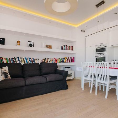 ורשה Modern Apartment Across The Ponds מראה חיצוני תמונה