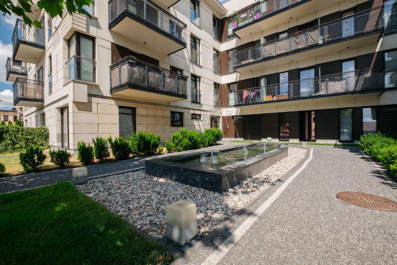 ורשה Modern Apartment Across The Ponds מראה חיצוני תמונה