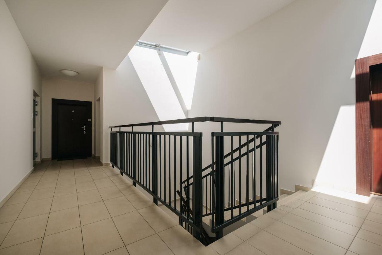 ורשה Modern Apartment Across The Ponds מראה חיצוני תמונה