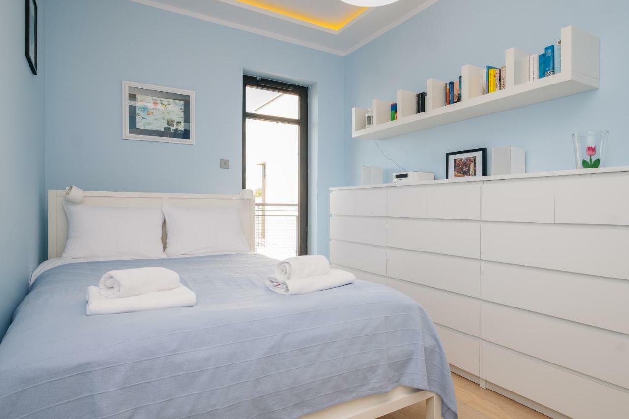 ורשה Modern Apartment Across The Ponds מראה חיצוני תמונה